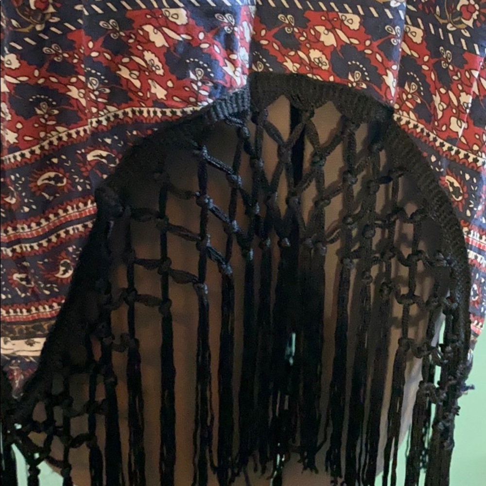 Fringe Base Tank - Picture 2 of 5